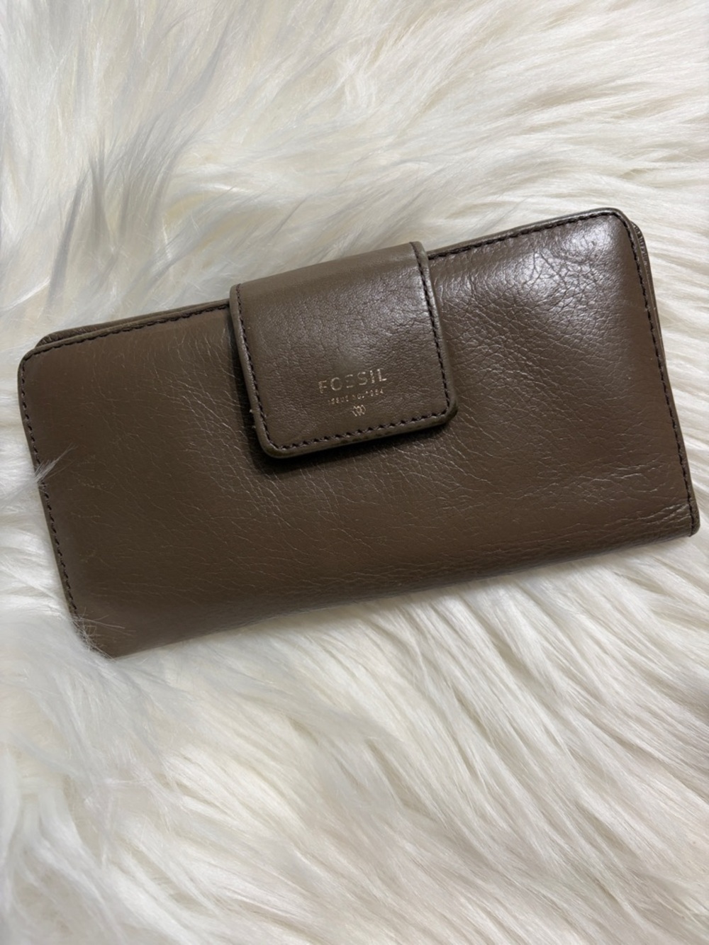 Fossil Taupe Brown Leather Snap Wallet